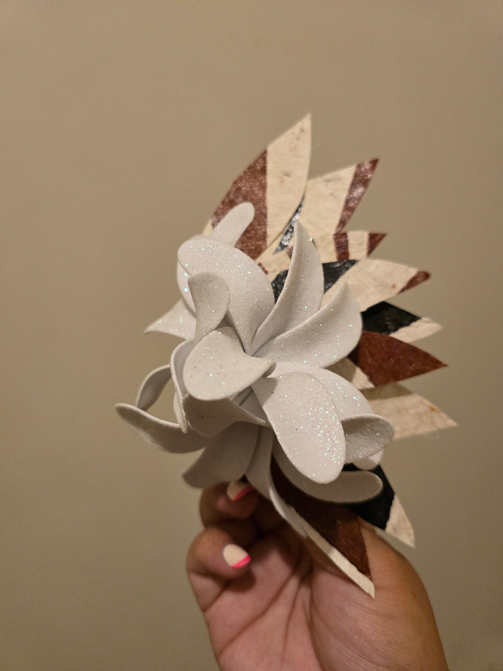 Glittery Plumeria | Masi Clip