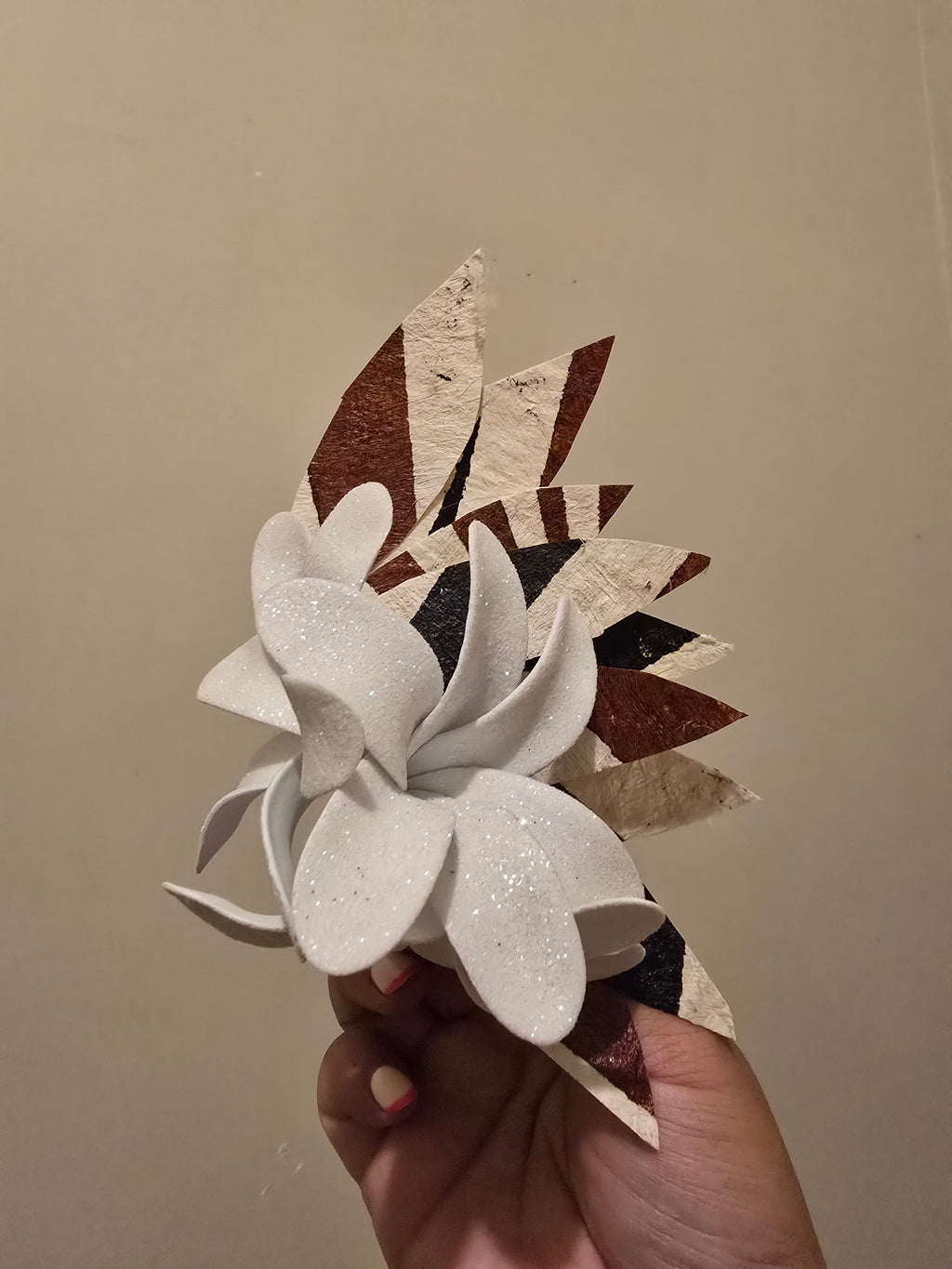 Glittery Plumeria | Masi Clip